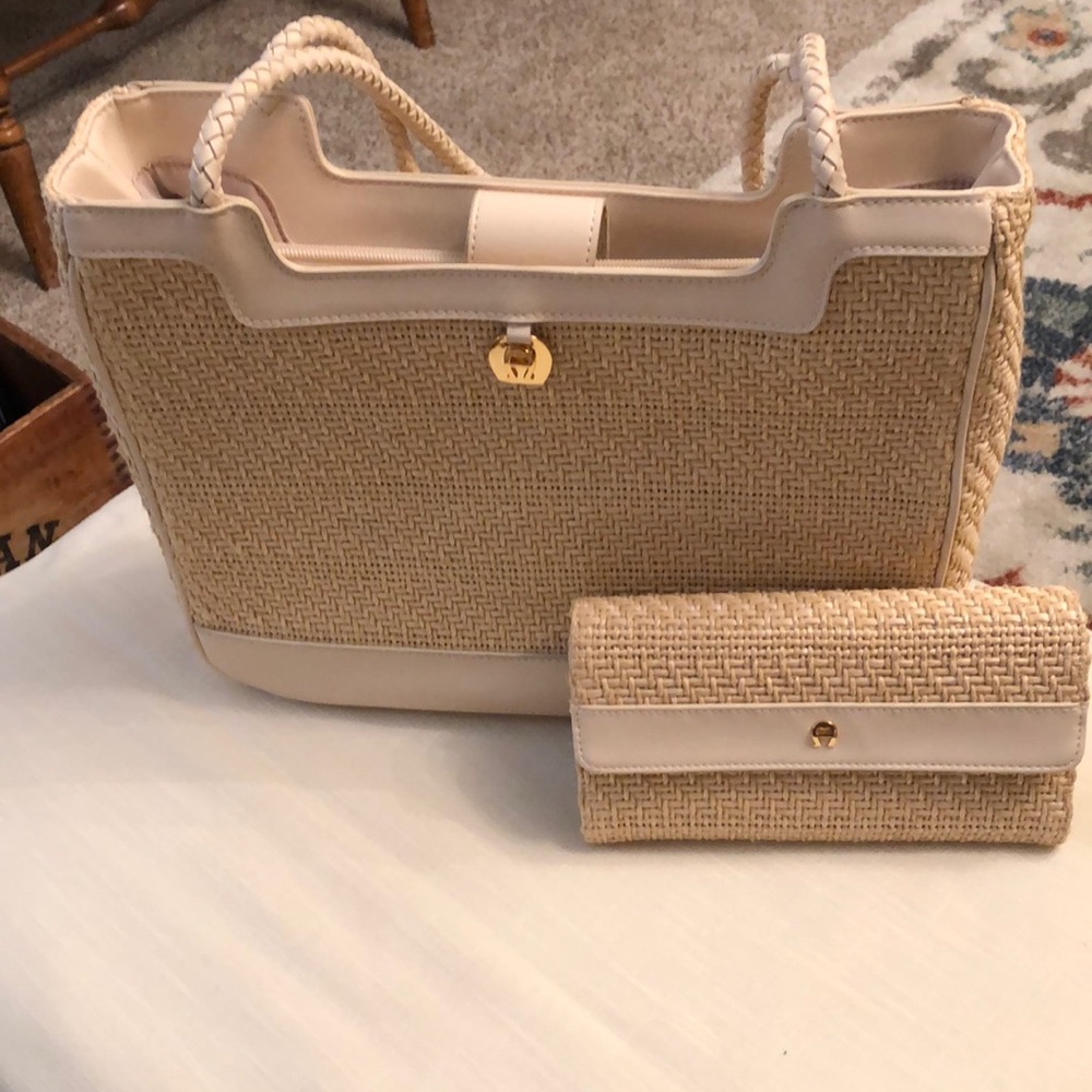 Etienne Aigner purse